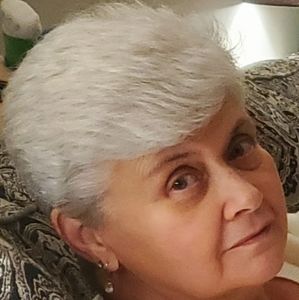 Meet your posher   🇨🇦Kim🇨🇦